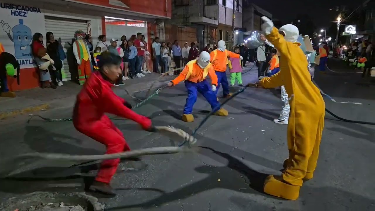 Carnaval San Cosme Atlamaxac 2025 Q'Payasos (culebra)