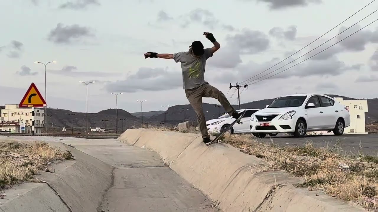 Dmitriy Vodolago Skateboarding in Oman