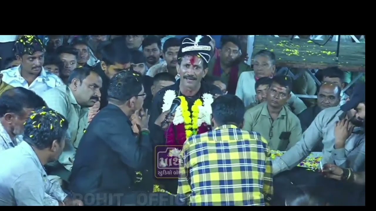તારા મોઢે થી એક શબ્દ બોલીને બતાવ જો જીભ નો સોટાડી દવ તો મને ચૌવદ સ્મશાન ના રાજા ને કોઈ ઓળખે નય 🙏