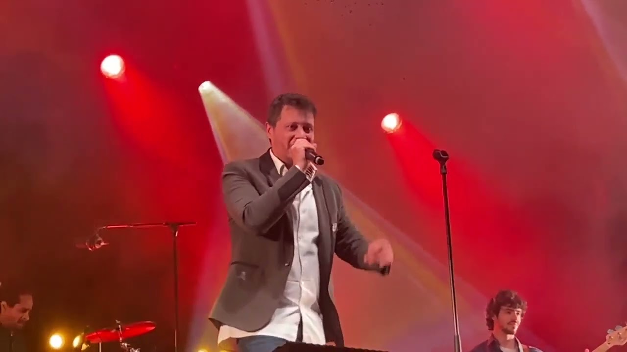 Dans les Yeux d'Emilie par Jonathan Dassin fils de Joe Dassin à Duras le 13 Septembre 2024