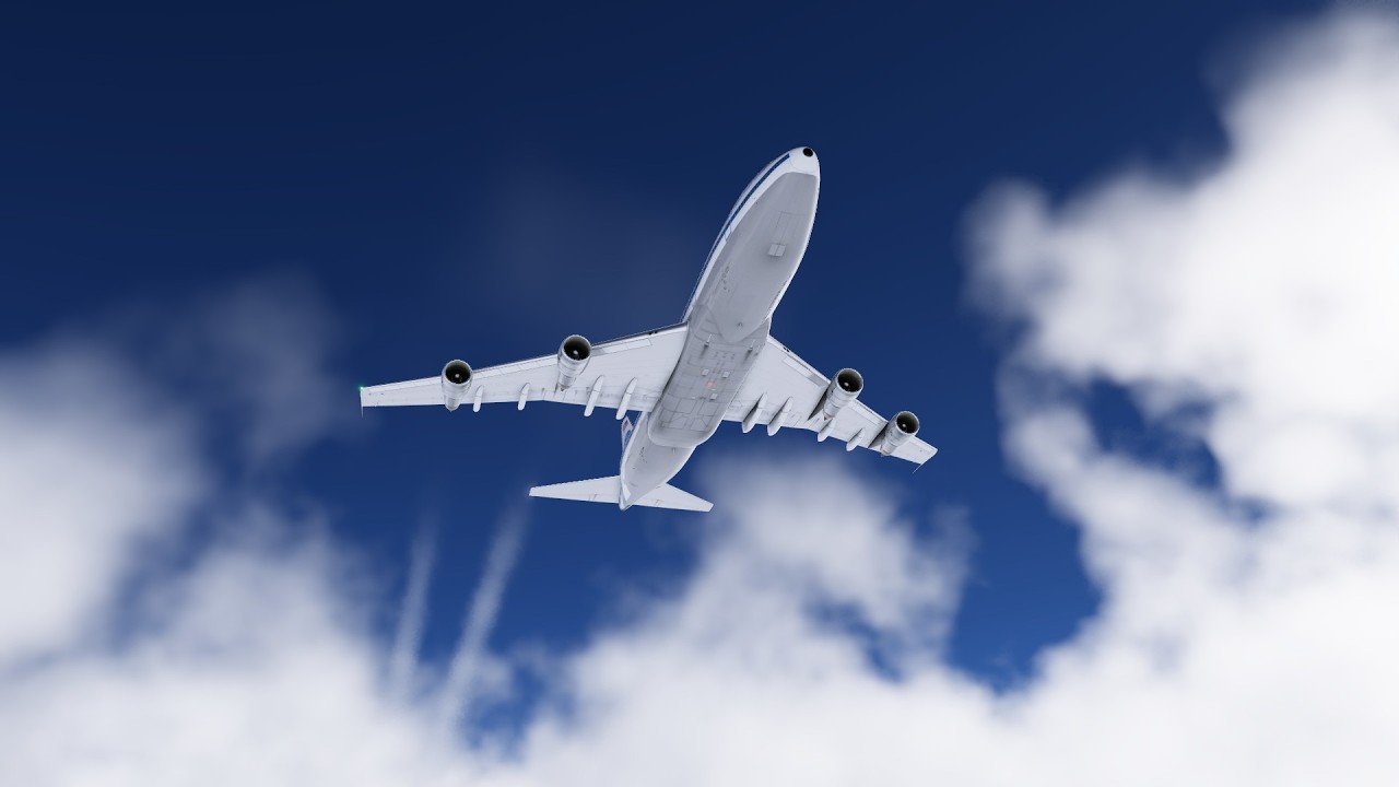 Boeing 747-200 landing at Los Angeles 25L