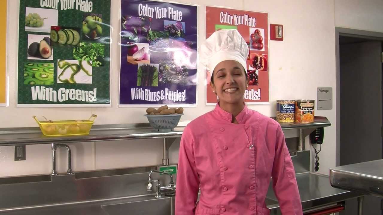 Healthy School Lunch & How to use a School Salad Bar