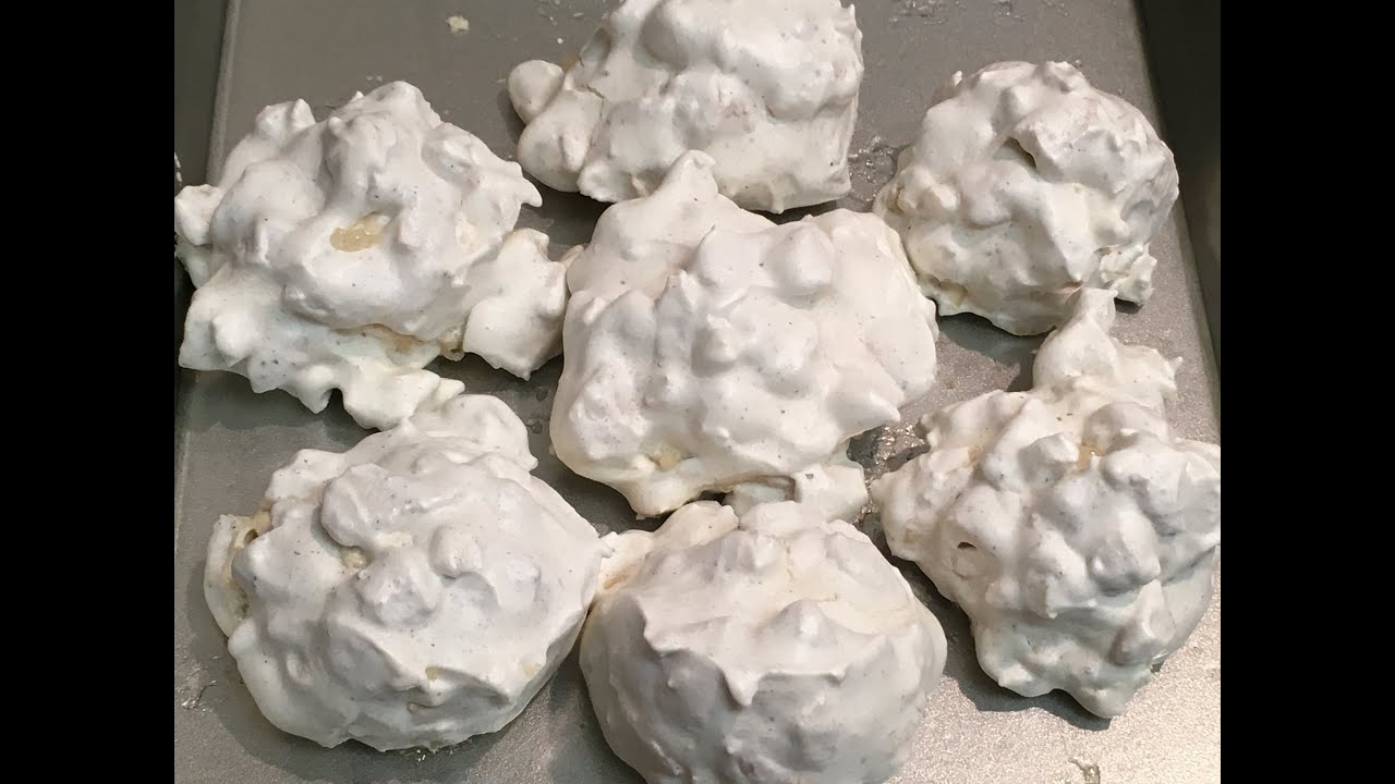 Cashew Macaroons | Mangalore Style Cashew Meringue Cookies |