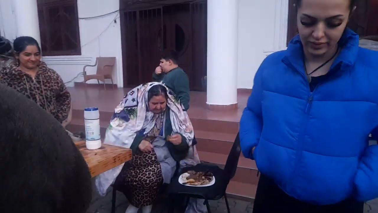Toată Șatra la un grătar  de vită