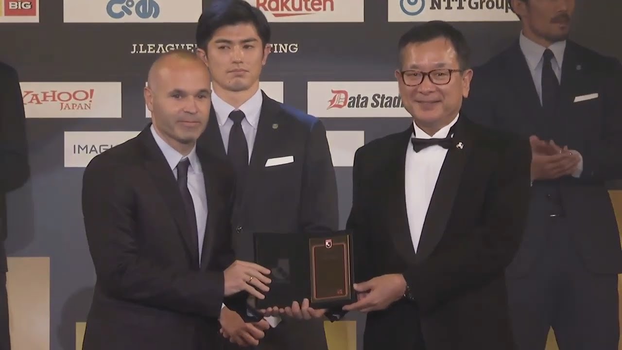 Andr&eacute;s Iniesta | Interview | Vissel Kobe | 2021 MEIJI YASUDA J1 LEAGUE Best Eleven Players!