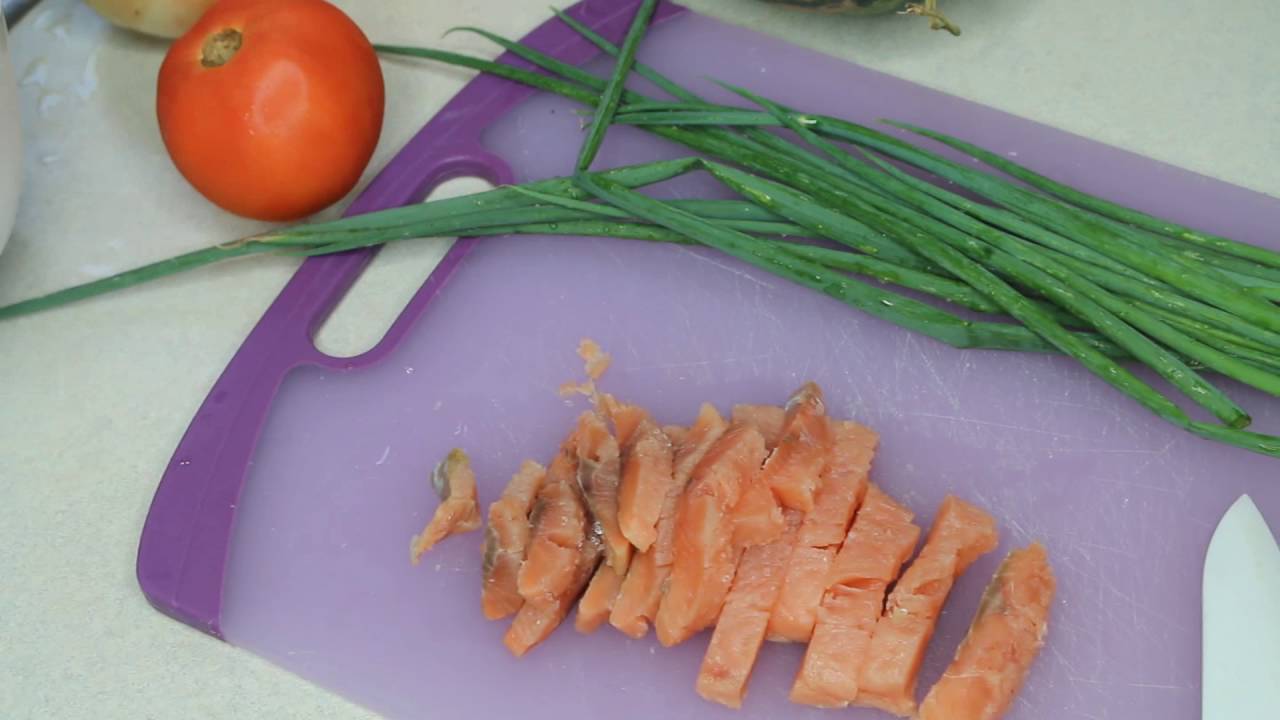 How to Make Lomi Lomi Salmon    Traditional Hawaiian luau dish