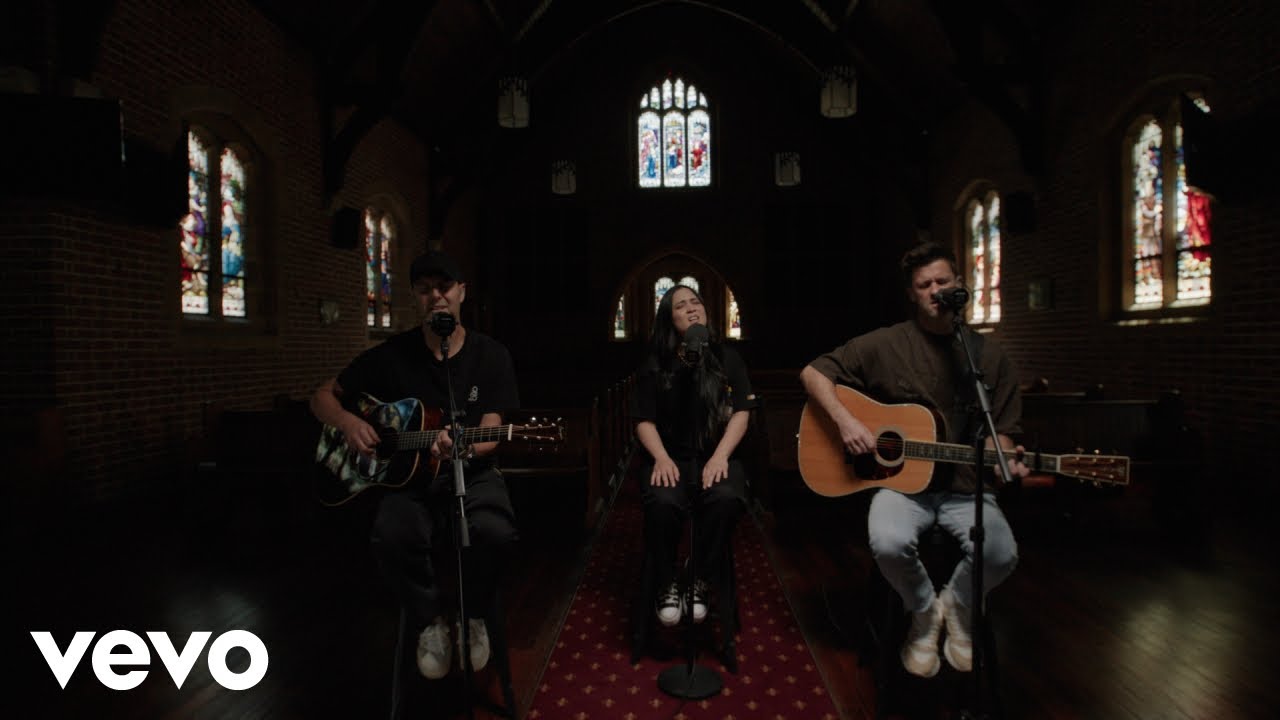 CXMMXNS, Karina Wykes - Doorkeeper / Here I Am To Worship (Acoustic) (Music Video)