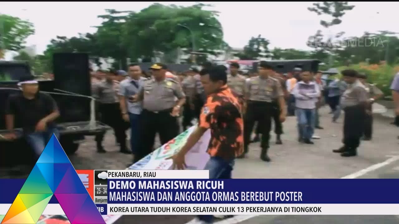 DEMO MAHASISWA BENTROK DENGAN ORMAS