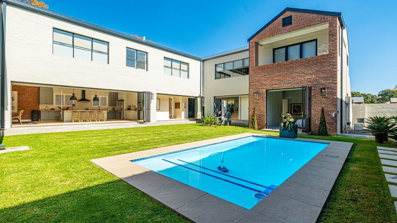 Luxury Home in Parktown North | Dream Property with Spacious Spaces for Sale