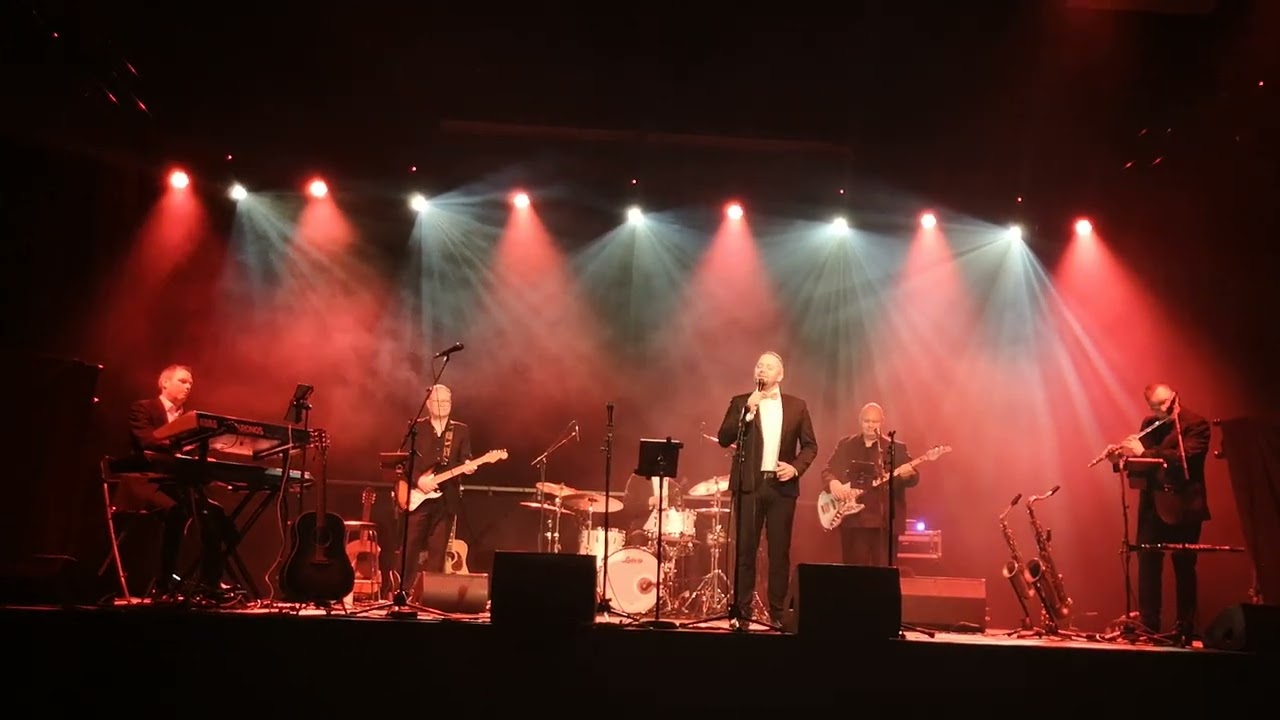 Antti Ahopelto & Pertti Jalosen juhlaorkesteri - Laulajan laulu