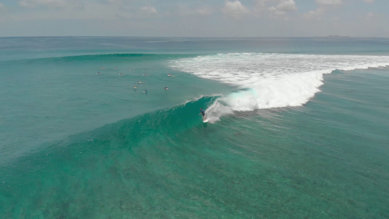 Surfing Maldives 2018 4K