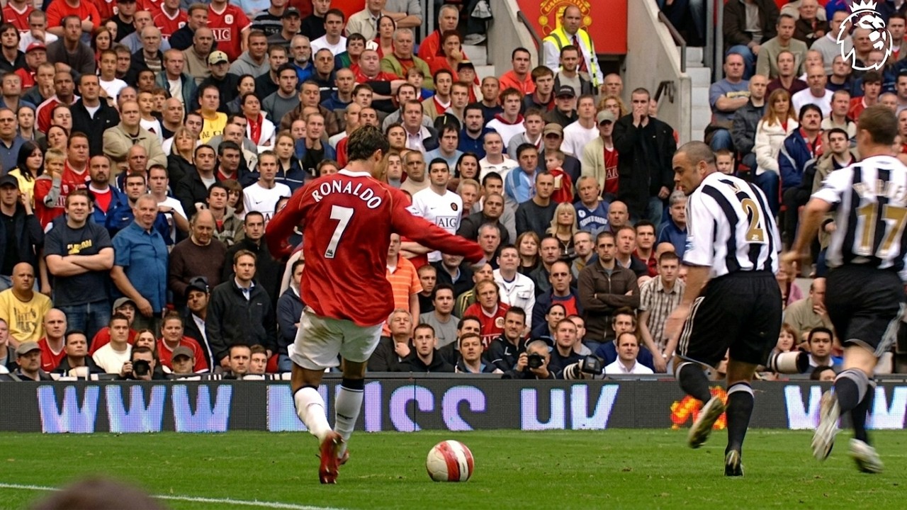 Cristiano Ronaldo Was SO SKILLFUL Vs Newcastle United Home 06-07 (English Commentary) By CrixRonnie