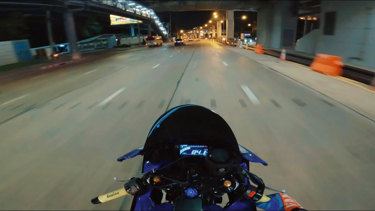 YAMAHA R7 : เปลี่ยนโหมดมาขับกลางคืนมั้งนะ