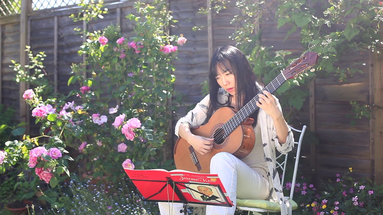 Xuefei Yang - Smoke Gets in Your Eyes - Jerome Kern (arr. J.W. Duarte)