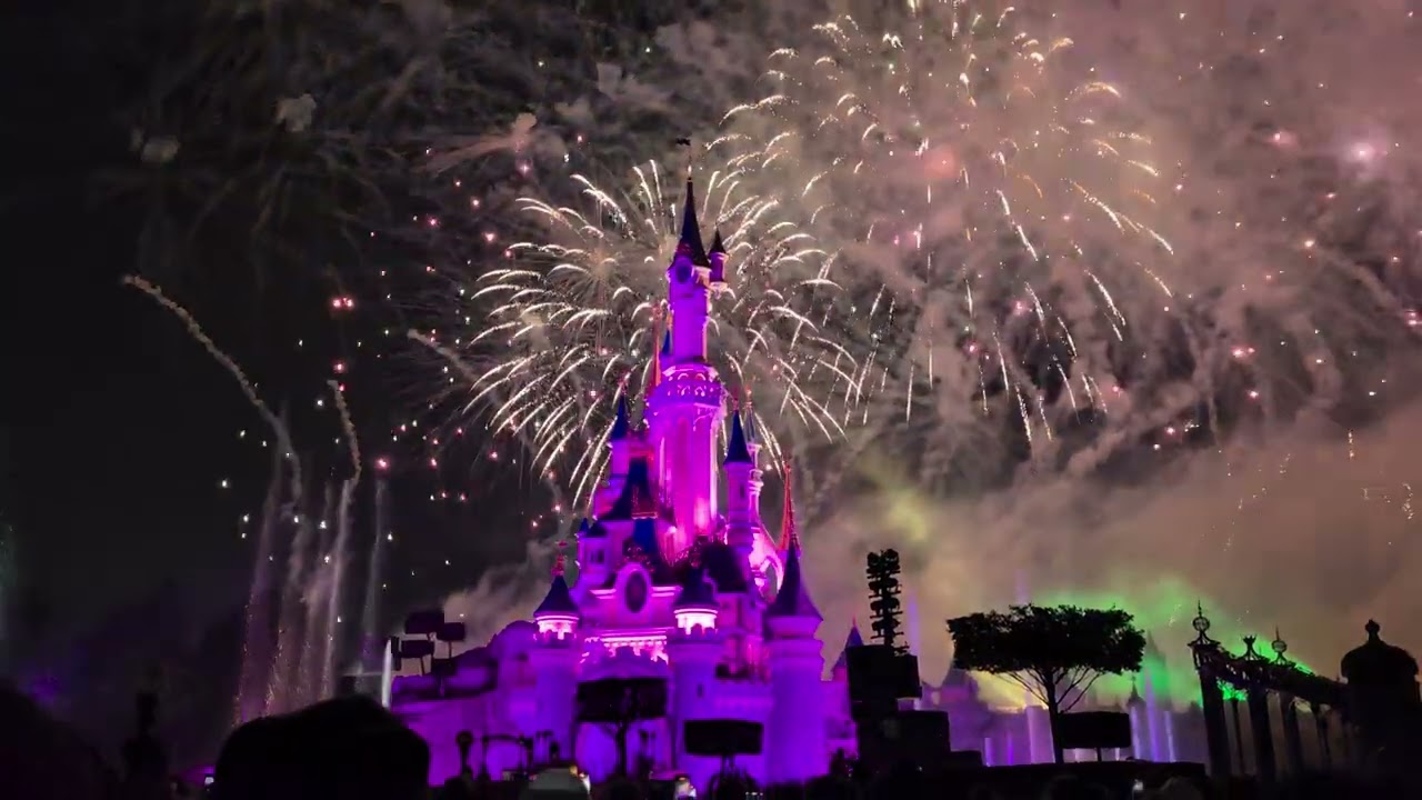Magical New Year’s Eve Fireworks at Disneyland Paris | 2025–2026 [SHOW]