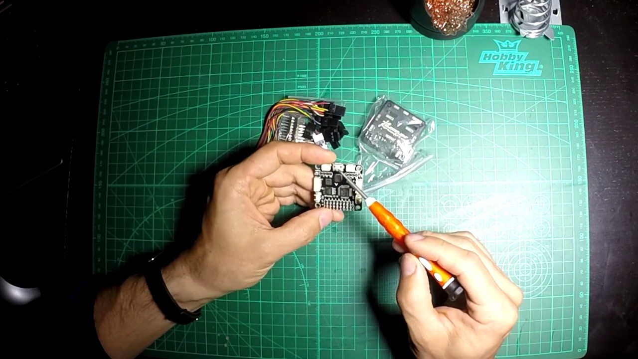 Carte F3 sous Betaflight - 1e partie - tutoriel FR pour débutants