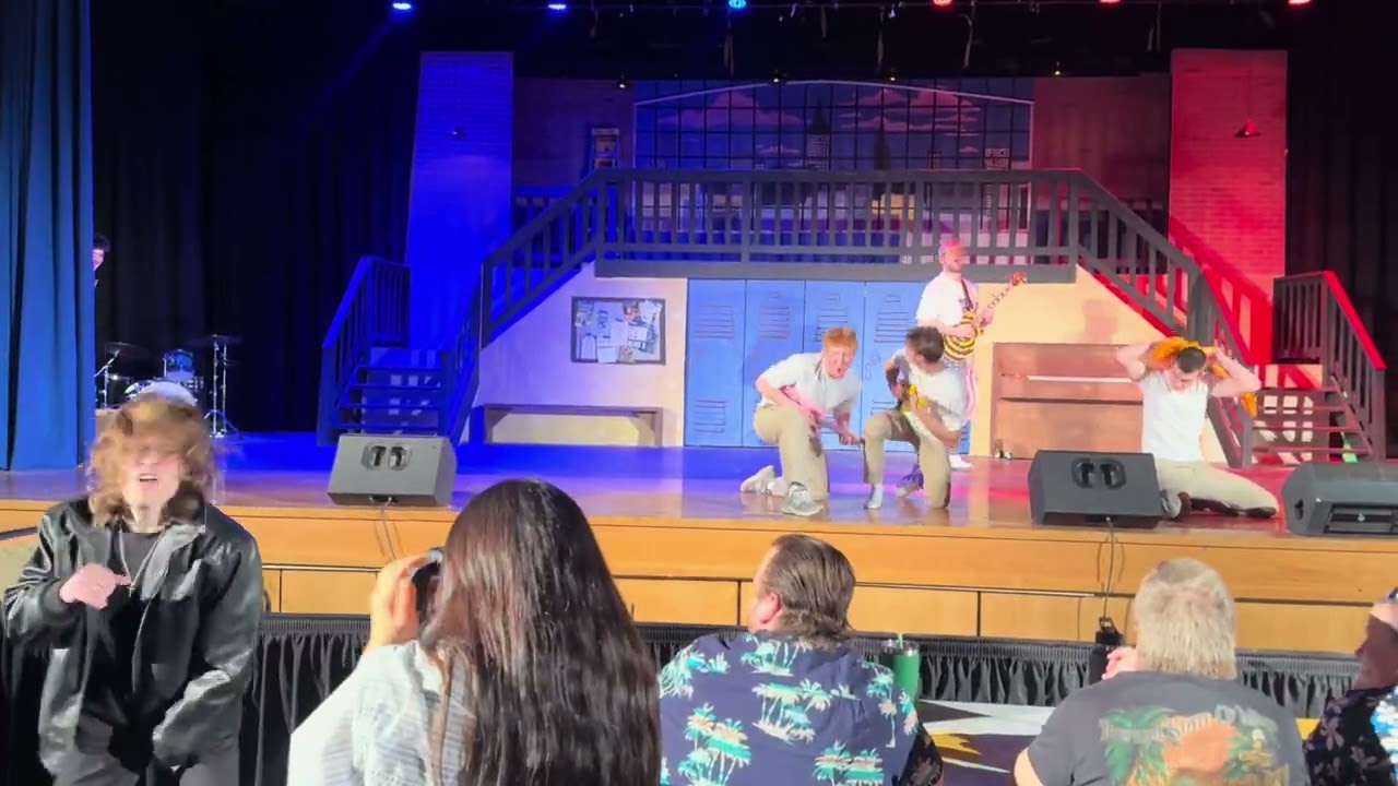 SENIOR LIP SYNC