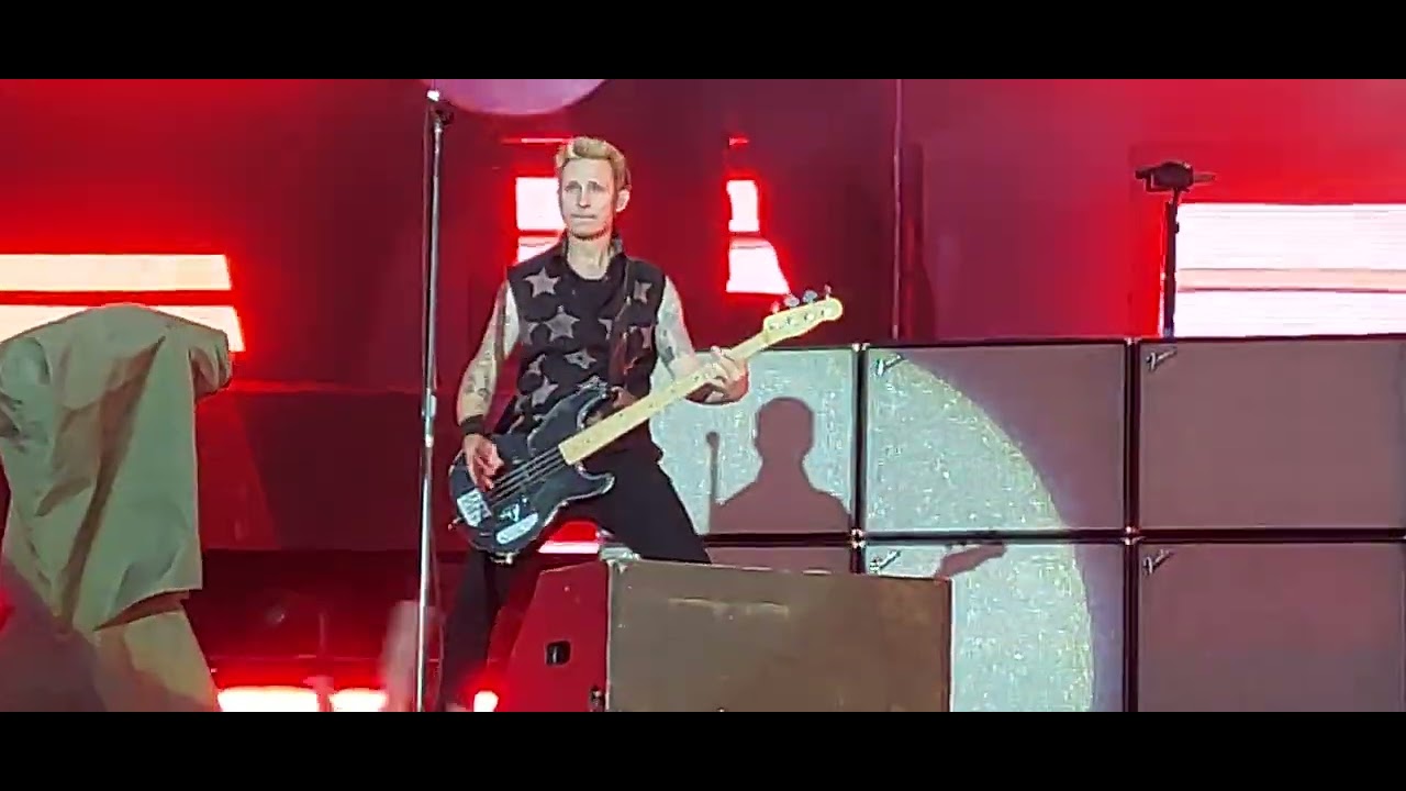Green Day - American Idiot (Bellahouston Park, Glasgow 2022) HD