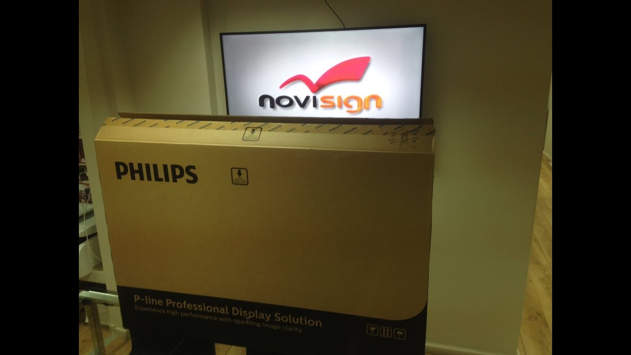Unboxing Philips SoC P-Line professional TV display for digital signage