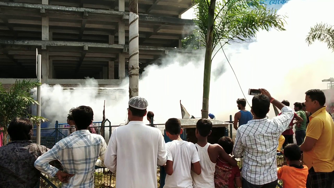 Ac bus burning with passenger kollata (kaikhali)