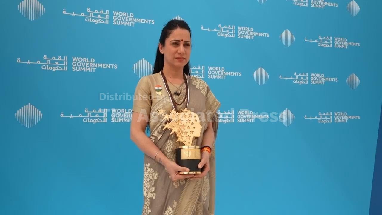 Indian teacher who created hundreds of learning centers wins $1 million Global Teacher Prize