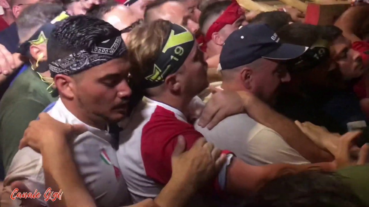 Brusciano 2019 - VOLONTARI GIRATE NELLO STRETTO