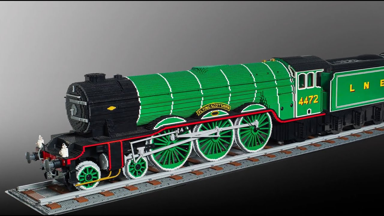 Building Wonders of the World: The Flying Scotsman in LEGO® Bricks