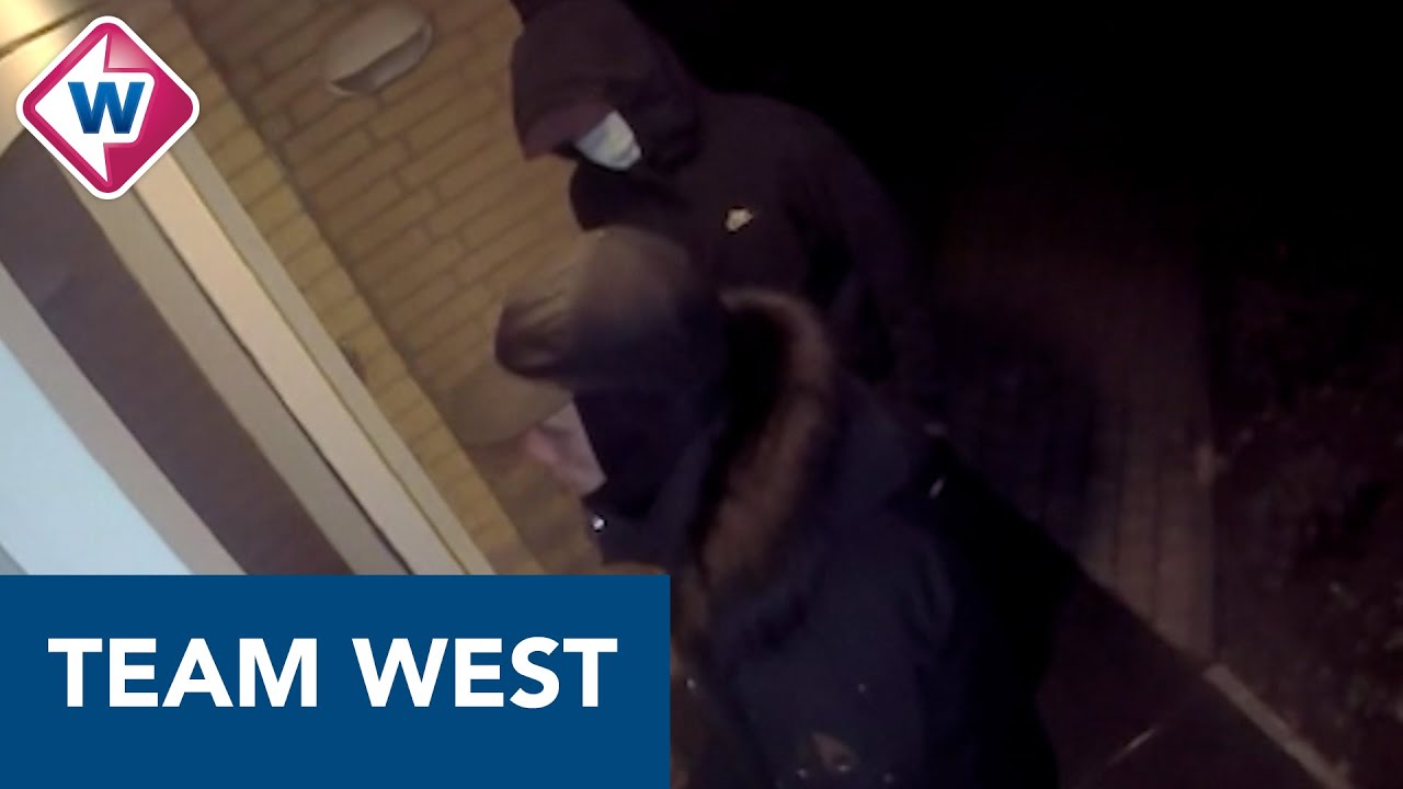 Slapende bewoner betrapt inbrekers in huis - Team West