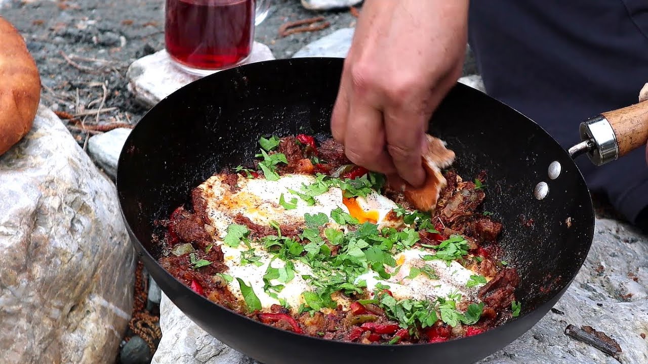 KAVURMALI SEBZELİ YUMURTA NASIL YAPILIR? | Braised Meat With Egg Cooking