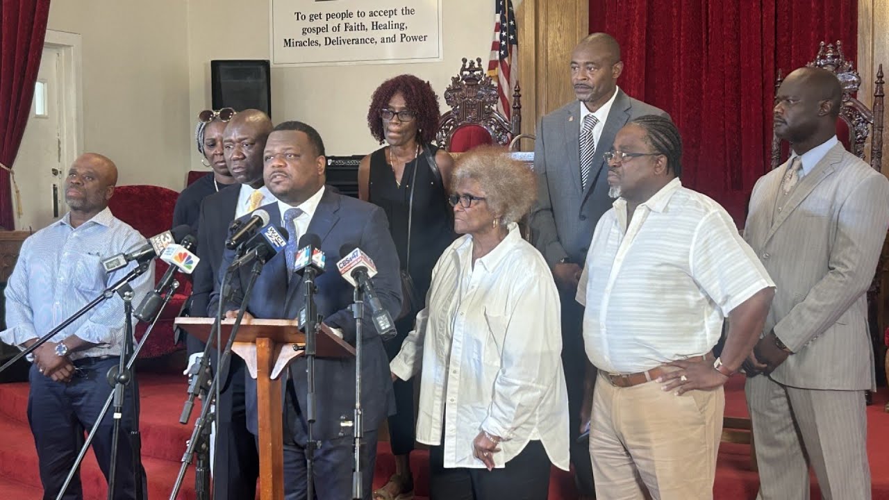 Family, attorneys of man killed in traffic stop speak out after Georgia deputy's federal indictment