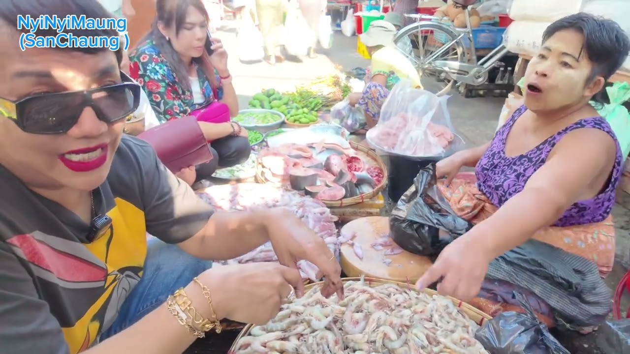 ကျနေထိုးတဲ့ ကြည်မြင်တိုင်ညစျေးတန်း အနောက်ဖက်တန်းမှာ ဘာတွေဝယ်ကျမှာလဲ…