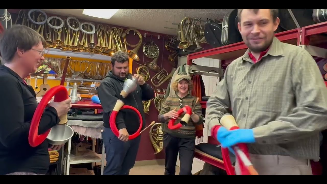 When Practice Alphorns Try Mutes