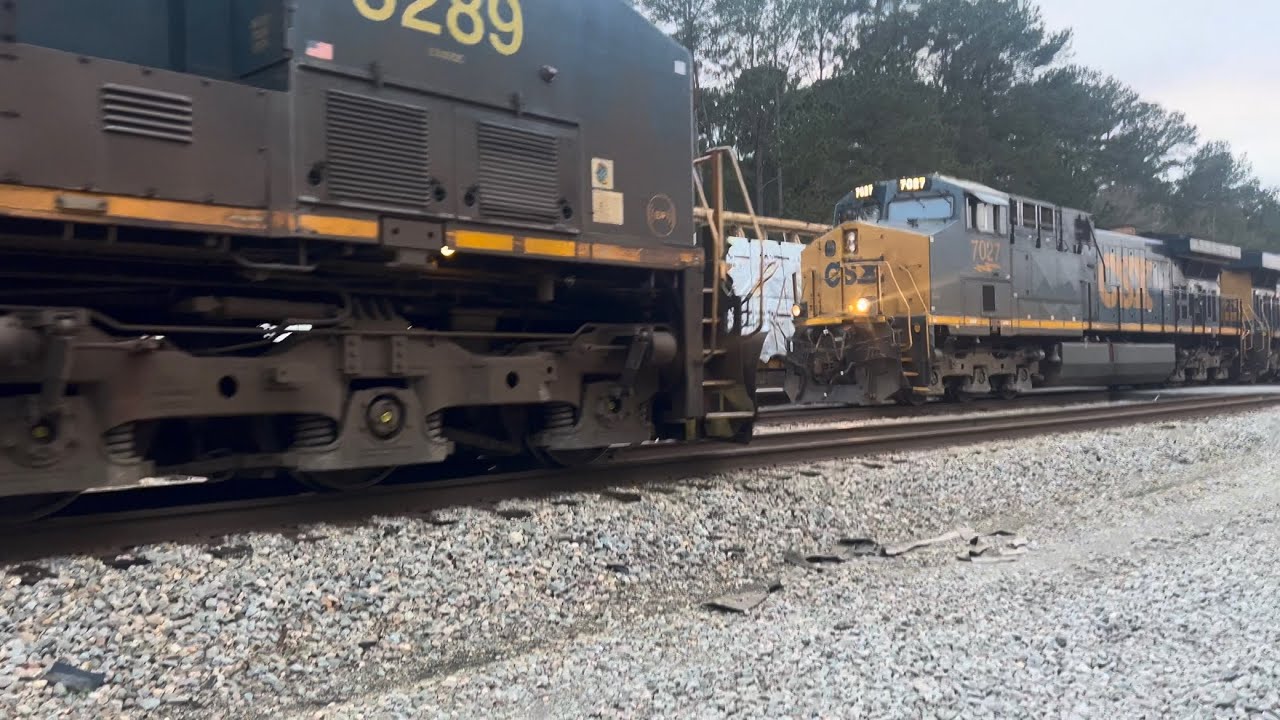 Triple meet with M492-28 M491-28 and L243-28 with @CSXMainLineProduction 