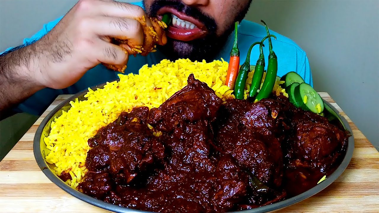 EATING SPICY DUCK CURRY ||  YELLOW RICE || CHILLI  & CUCUMBERS|#HungryPiran