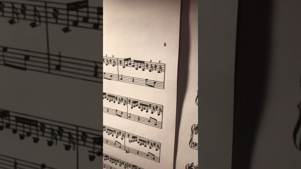 Урок online  Bach Kleine Präludium с moll aus Zwölf kleine Präludien