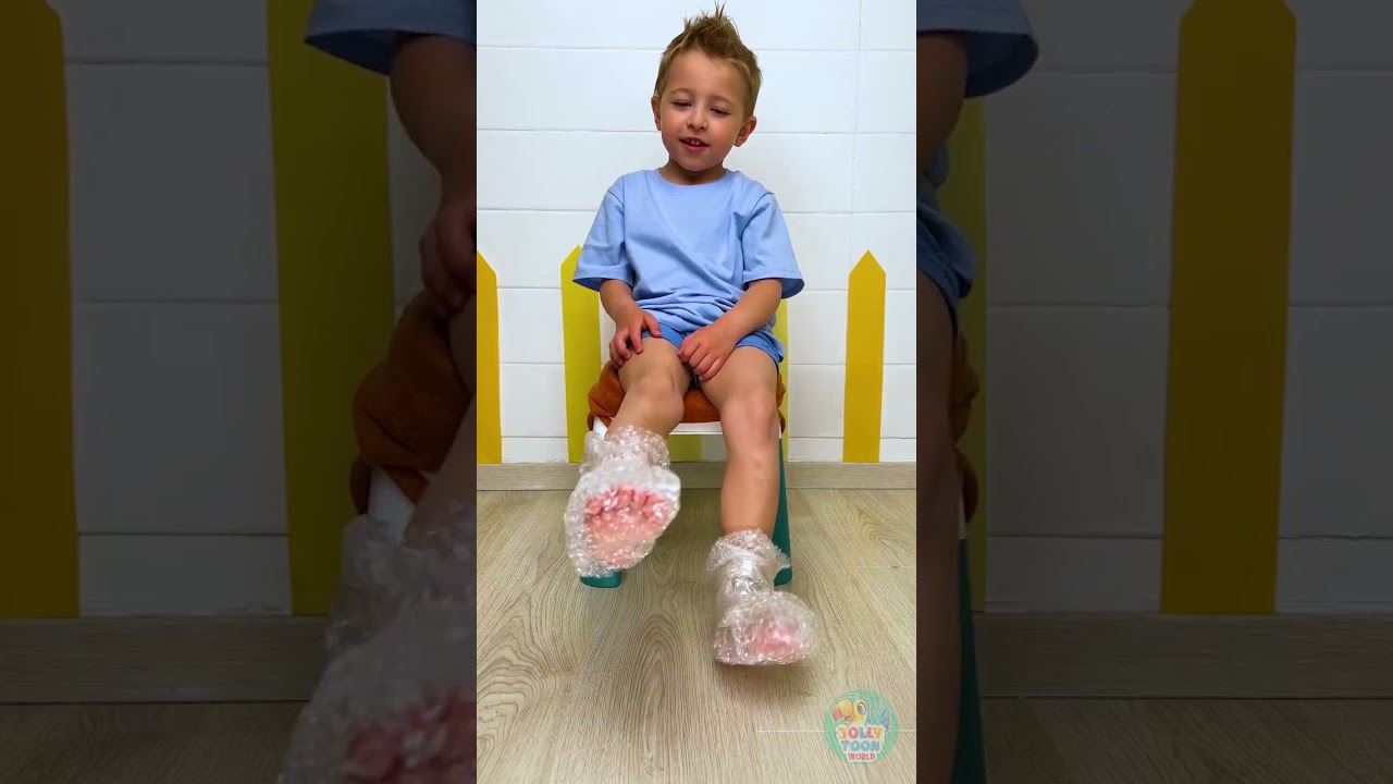 Let&rsquo;s Paint with Our FEET! 🎨🦶 So Much Messy Fun! 😂