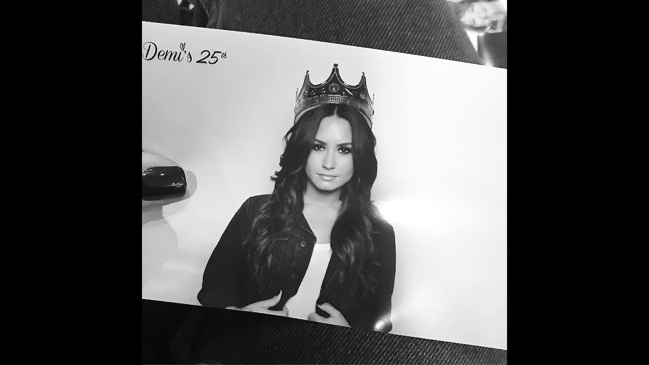 DEMI LOVATO CELEBRATING THEIR 25TH BIRTHDAY