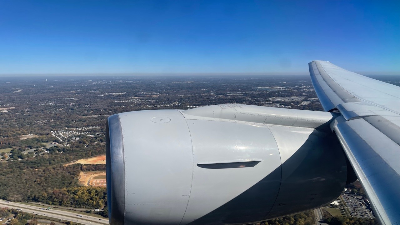 American Airlines Boeing 777-200ER Pushback, Taxi and Departure from Charlotte