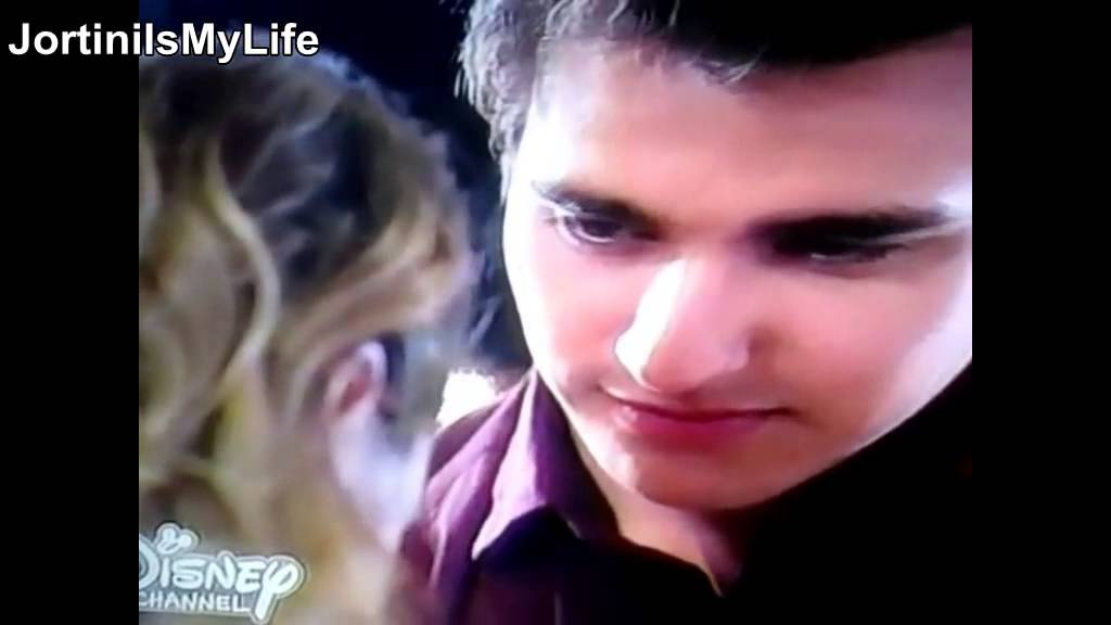 Violetta 3 - 79/80 - Violetta & Leon Kiss - Sarah Engels - Hurt (Cover)