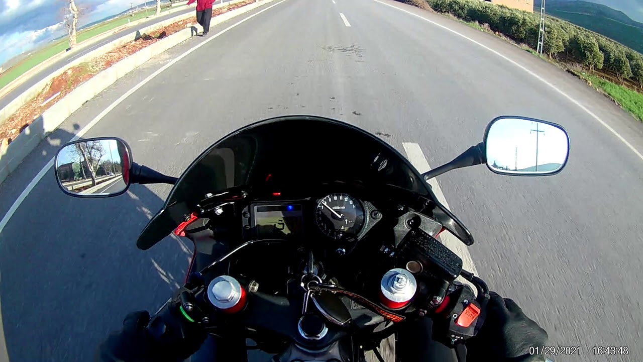 CBR 600F f4i eken 4k h9r aktion camera