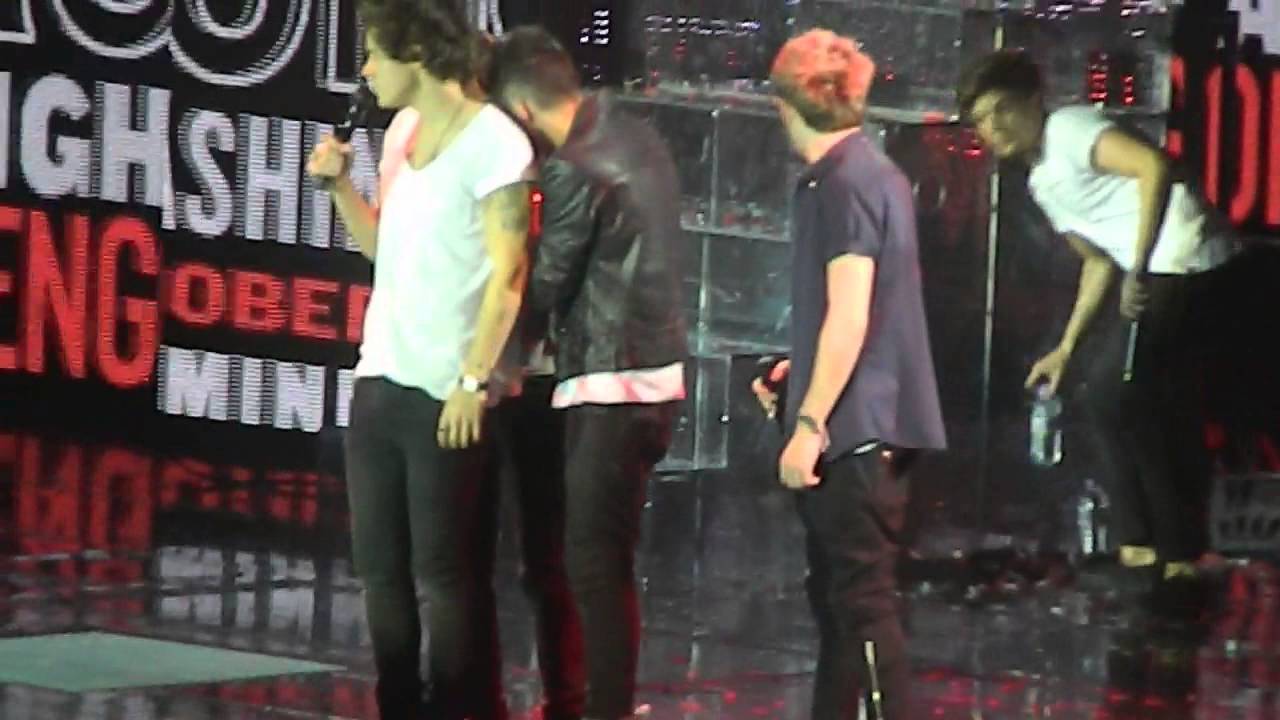 One Direction - What Makes You Beautiful 20.4.13