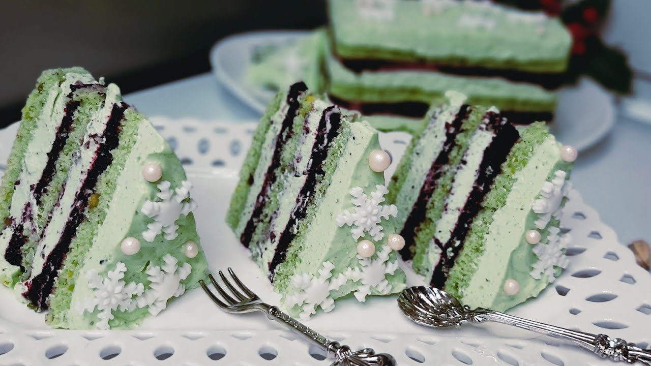 Prajitura cu fistic si fructe de padure - o explozie de gusturi si arome #pistachiocake