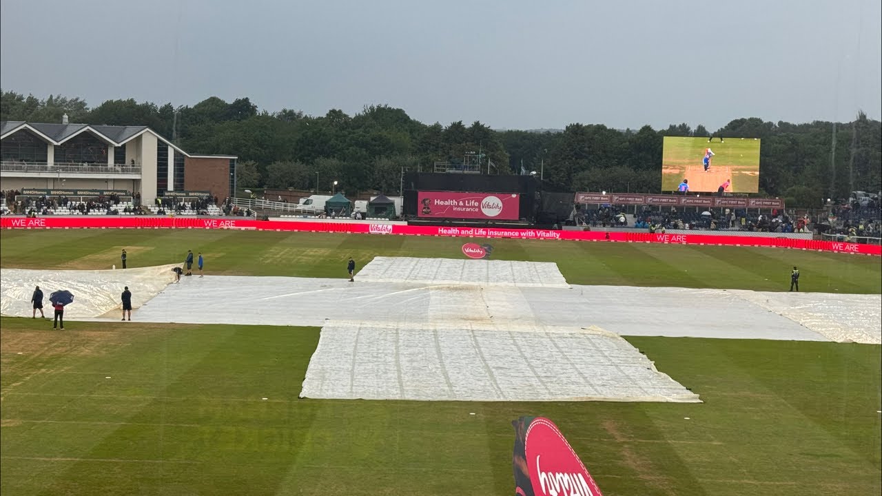 Live From Durham : Heavy Rain, Covers On, Will match Resume? Weather Prediction? India 189 enough?
