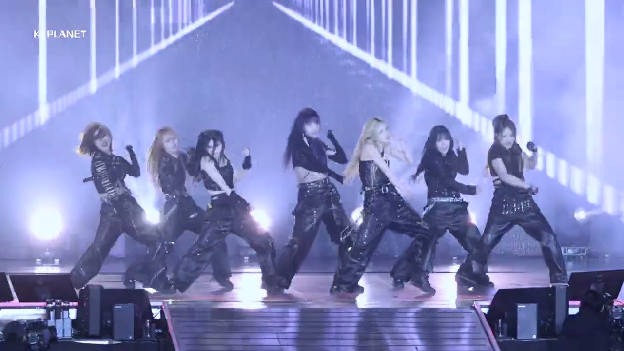 【2025 TREND WAVE】BEBE (베베) 'ExtraL (JENNIE, Doechii)' 4K Fancam 직캠 | 트렌드웨이브 250503