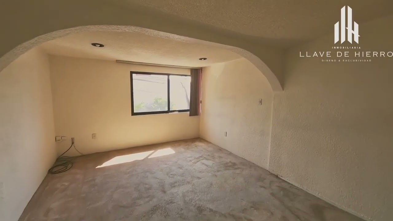 CASA EN VENTA SOBRE LA GUSTAVO BAZ 