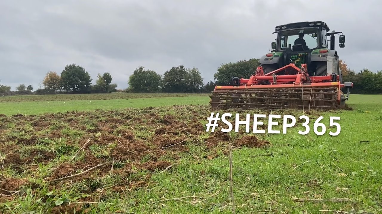 La LUZERNE PERSISTE !!!, destruction de prairie (John Deere 6135r, Kuhn cultimer)