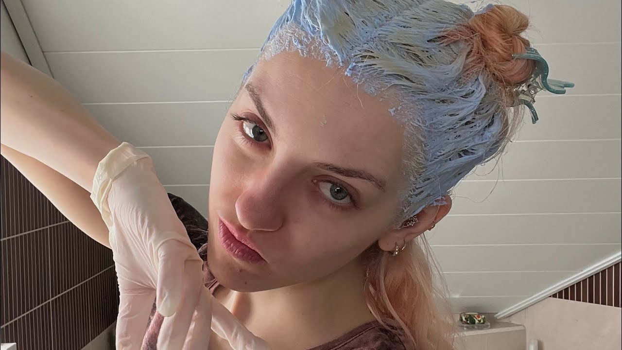 bleaching my roots ⚗️🫧