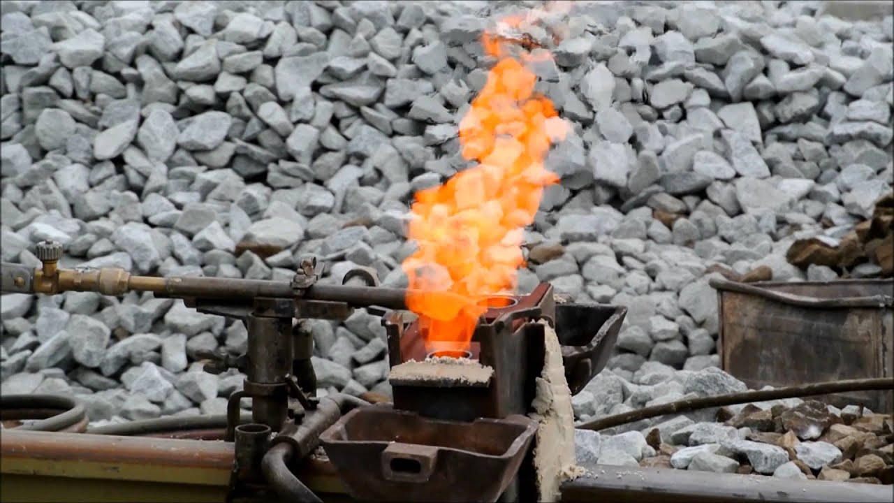 Spectaculair lassen spoorbielzen met Thermiet bij station Dalfsen