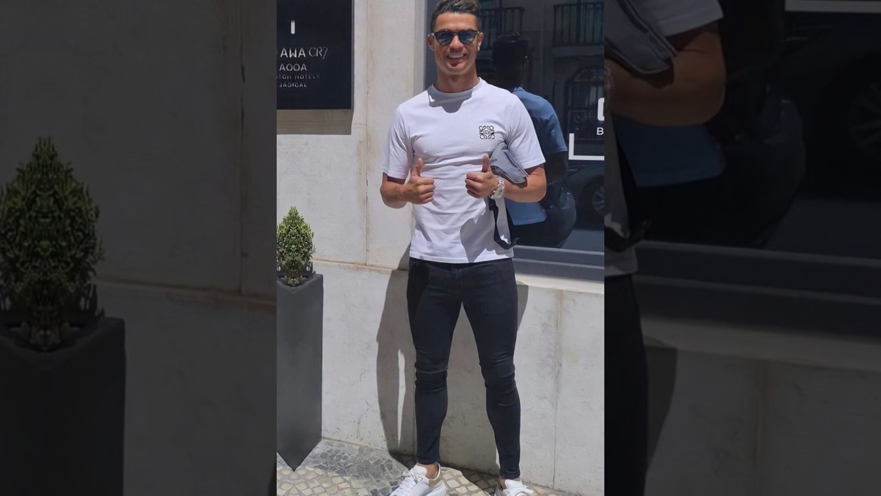 Ronaldo fashion style🧒🥰#cr7#ronaldo#fashion#style#fashionstyle#lifestyle#happy#football#viral#shorts