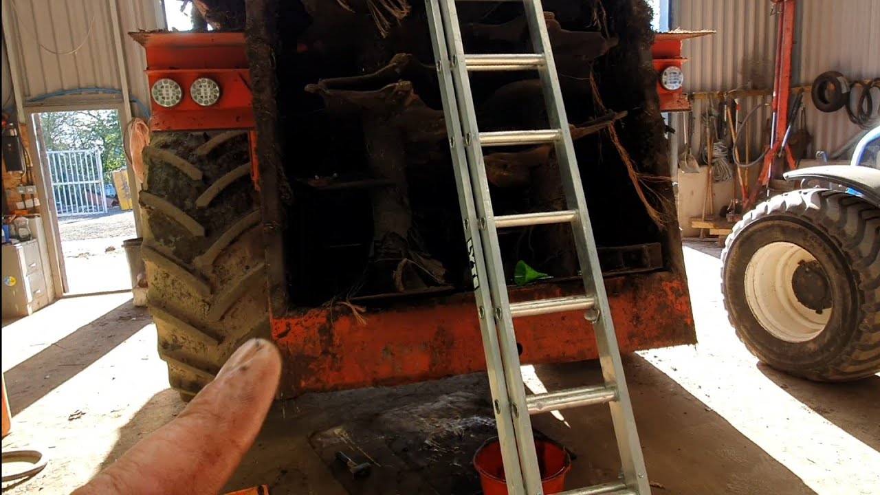KTWO MUCKSPREADER REPAIR